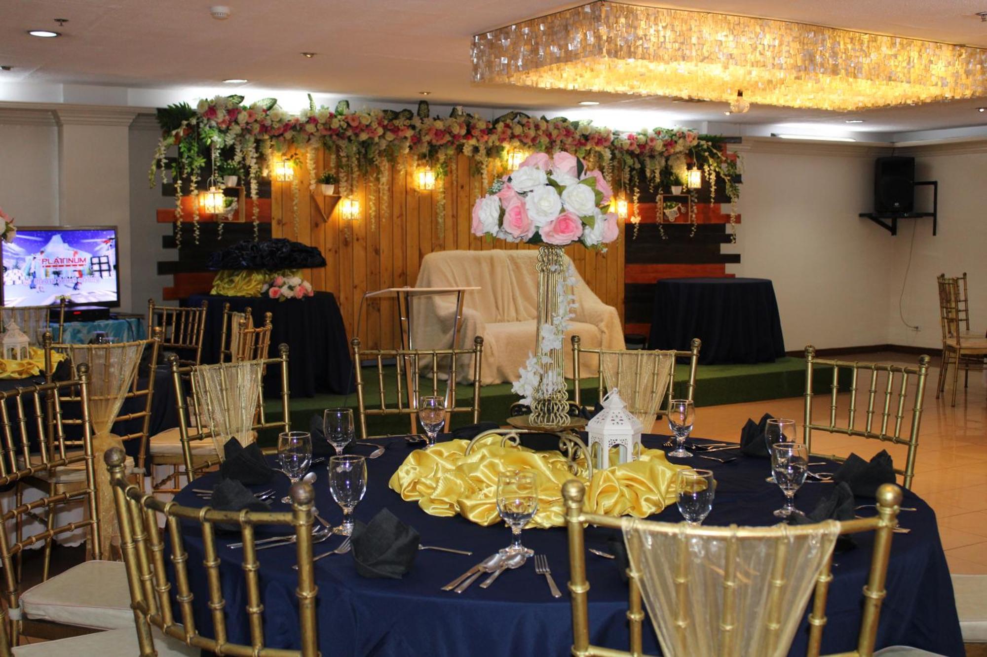 Rosas Garden Hotel Manila Bagian luar foto