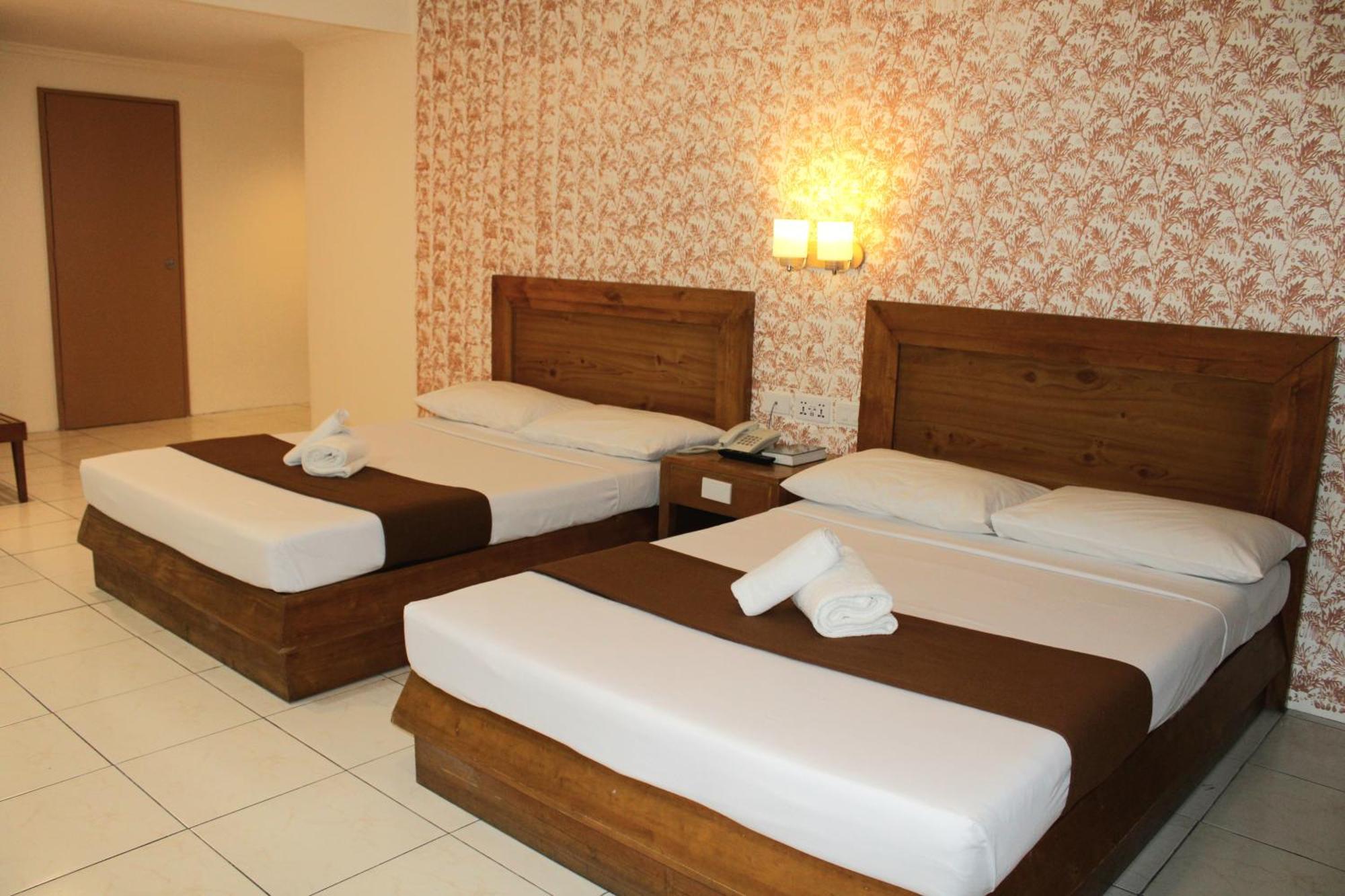 Rosas Garden Hotel Manila Bagian luar foto