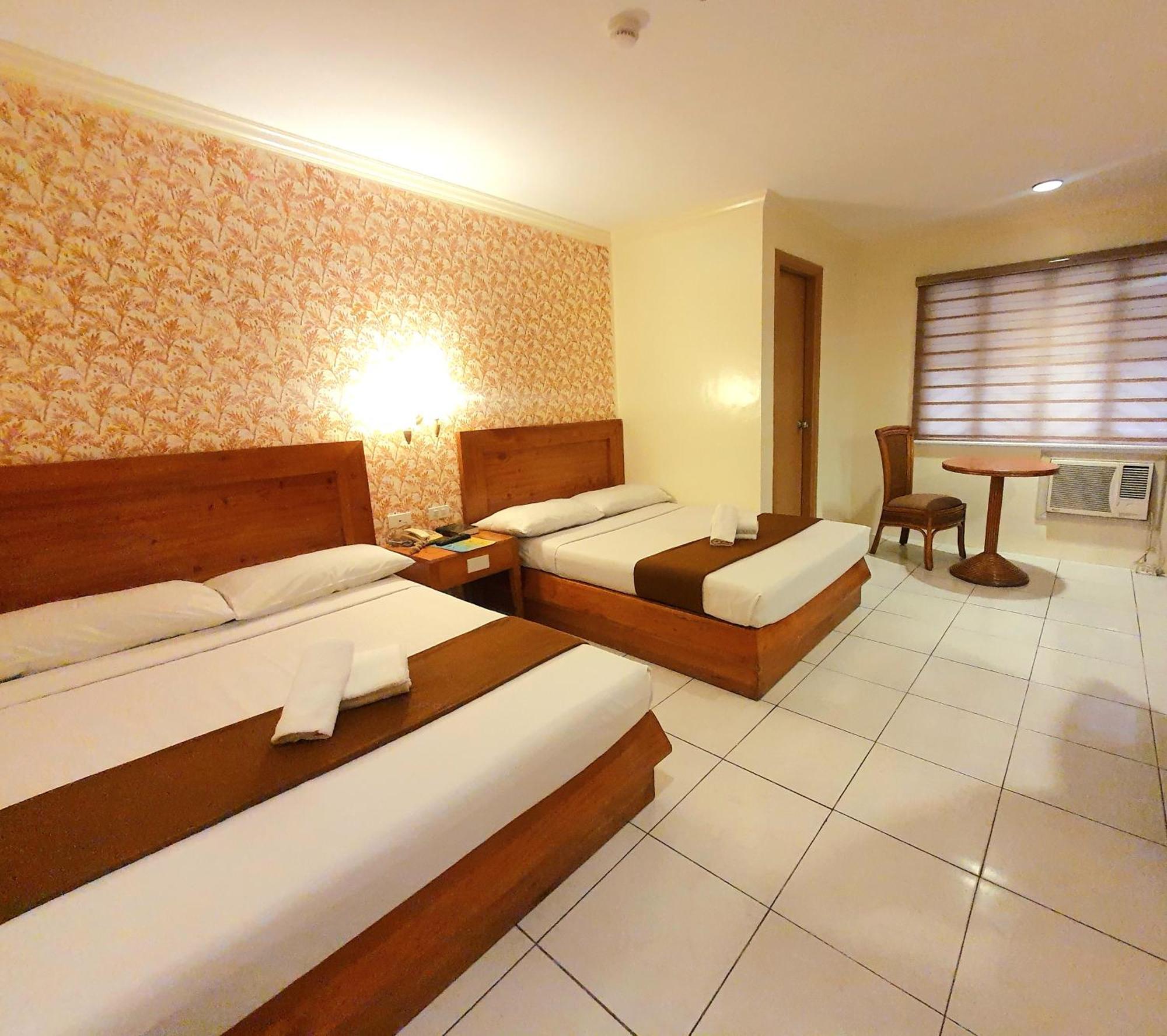 Rosas Garden Hotel Manila Bagian luar foto