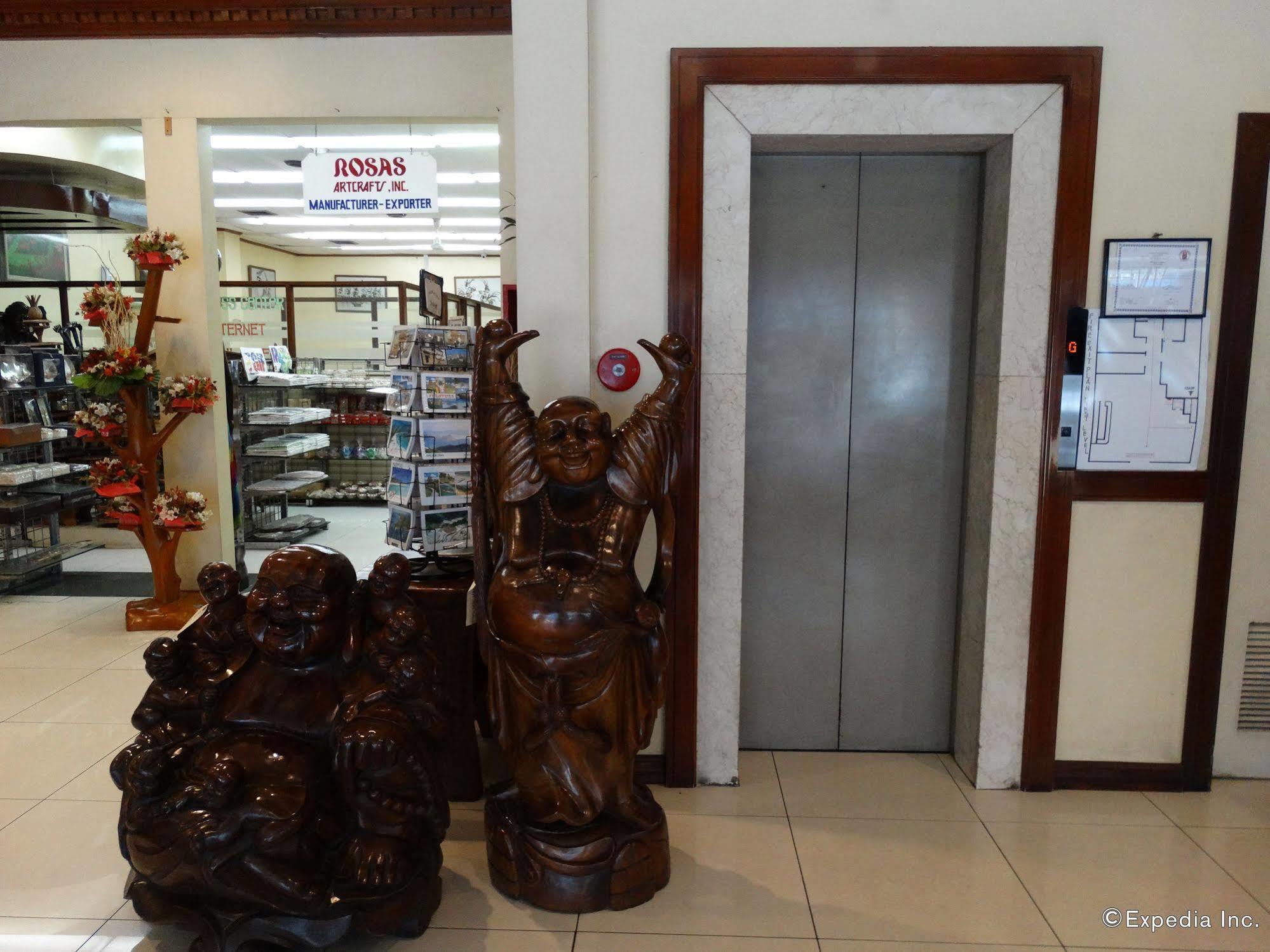 Rosas Garden Hotel Manila Bagian luar foto
